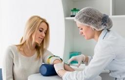 علامات ارتفاع سكر الدم لدى المرأة وأسباب الزيادة